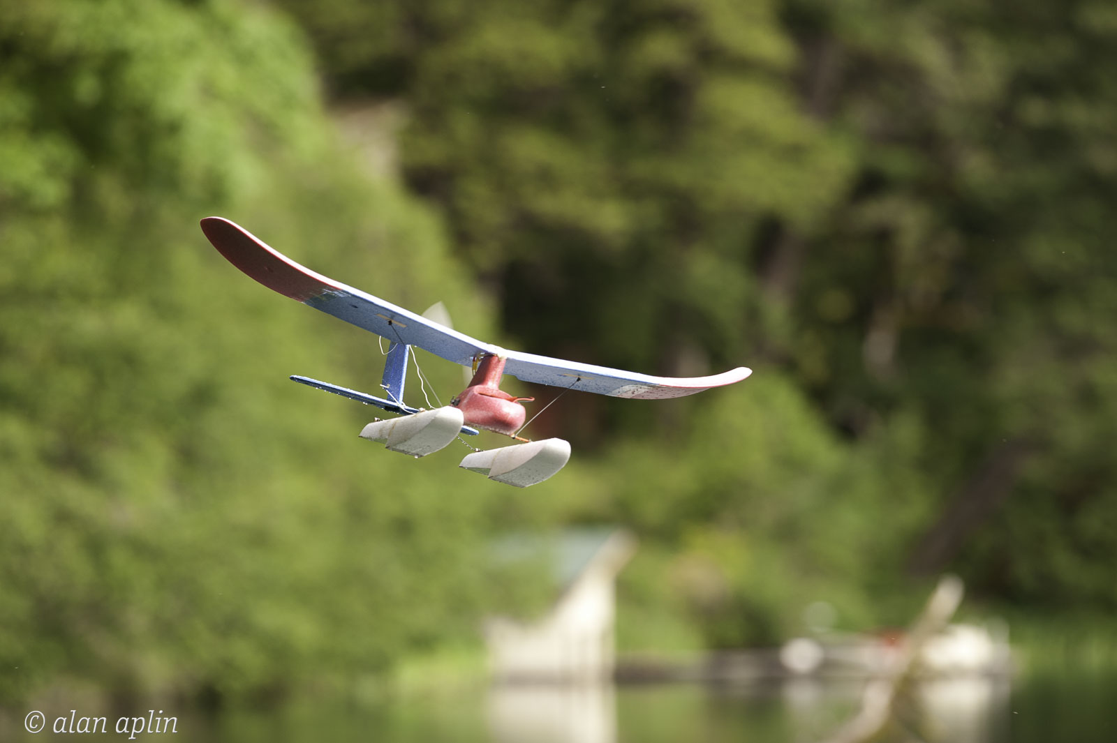 WaunaLake20100529192.jpg